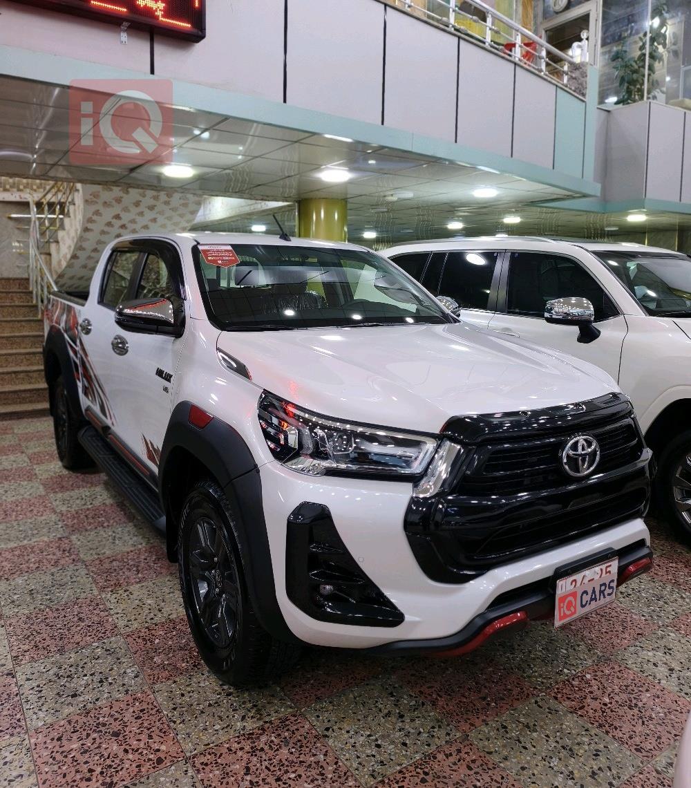 تويوتا هايلوكس